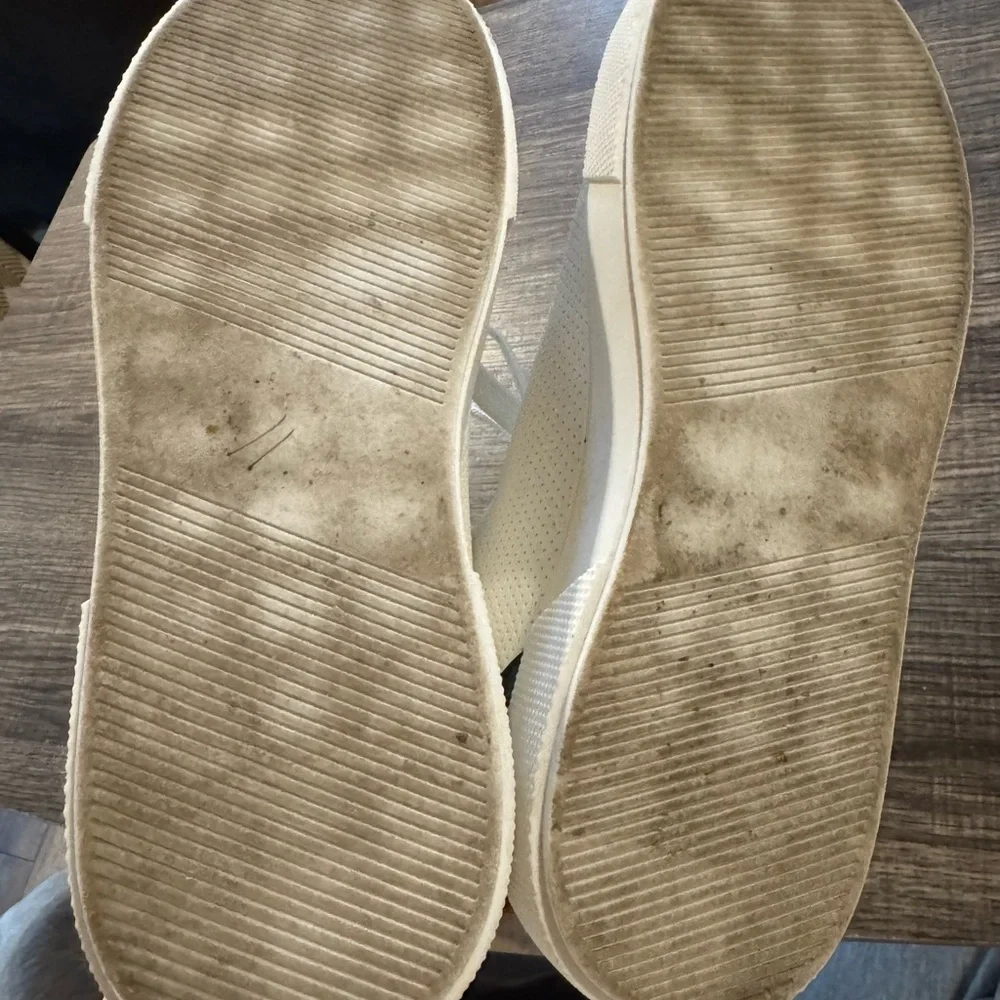 Steve Madden White Perforated Lace-Up Sneakers Black Heel Tab Casual Shoes - 8.5